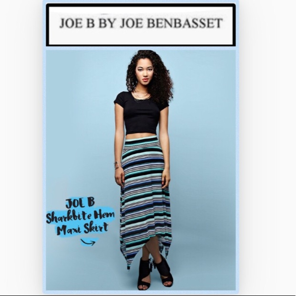 Joe B Women’s Blue, White, And Black Shark Bite Hem Maxi Skirt Size Large
